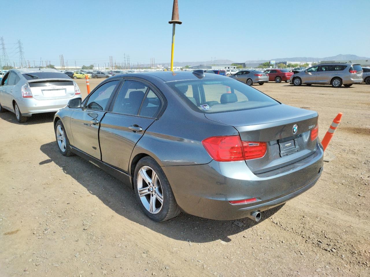 Photo 3 from auction – 2014 BMW 320 I with VIN WBA3B1G57ENS80294