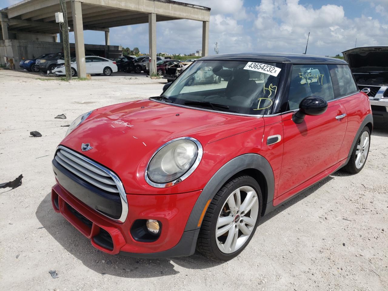 Photo 2 from auction – 2015 MINI COOPER with VIN WMWXM5C51F3A57130