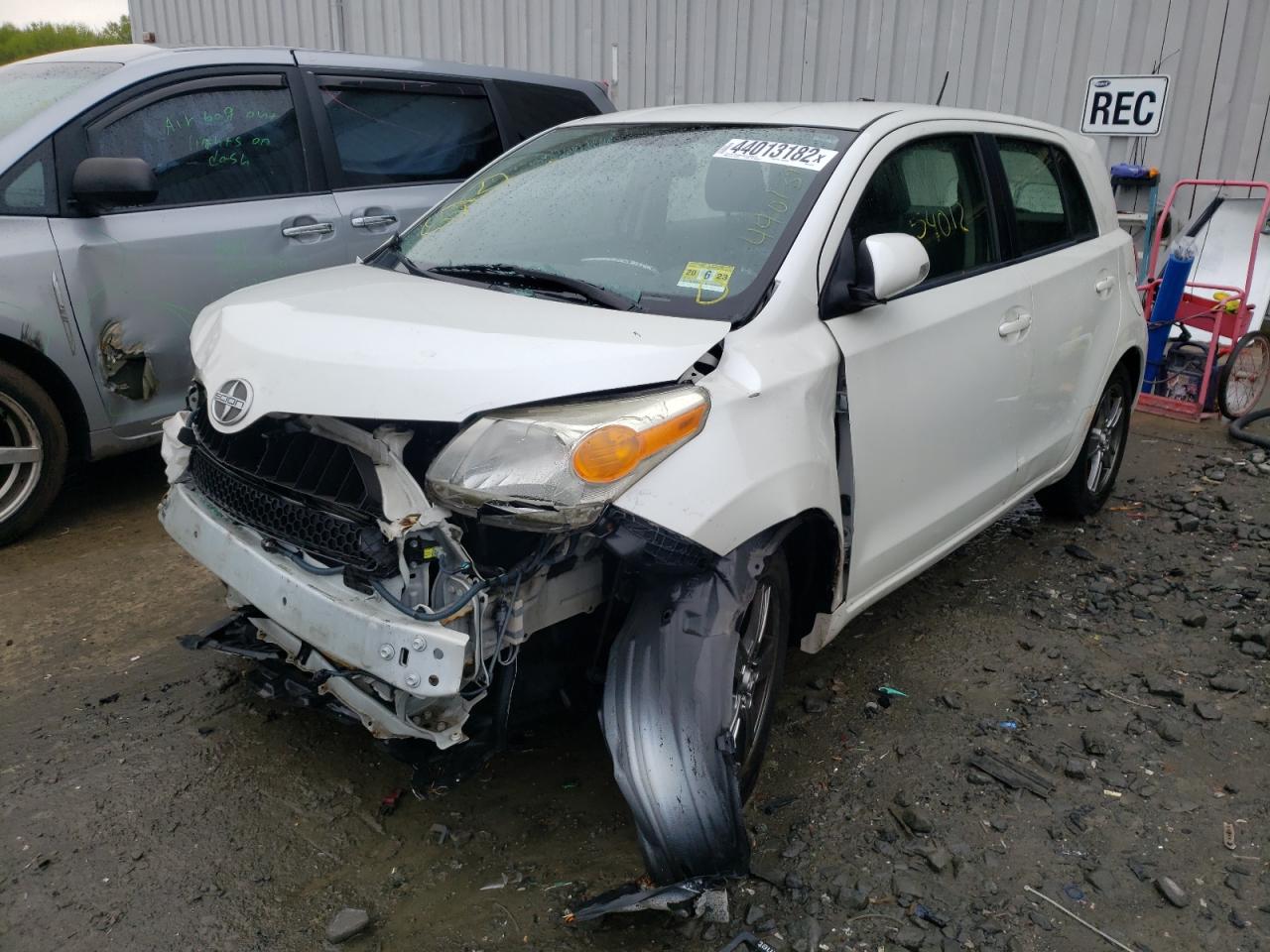 Photo 2 from auction – 2012 TOYOTA SCION XD with VIN JTKKU4B4XC1017478
