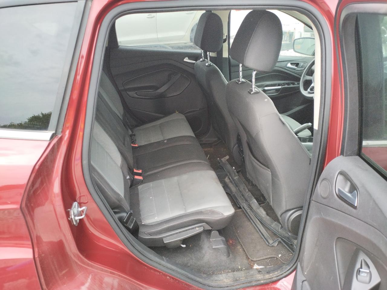 Photo 6 from auction – 2015 FORD ESCAPE SE with VIN 1FMCU0GX5FUC87904