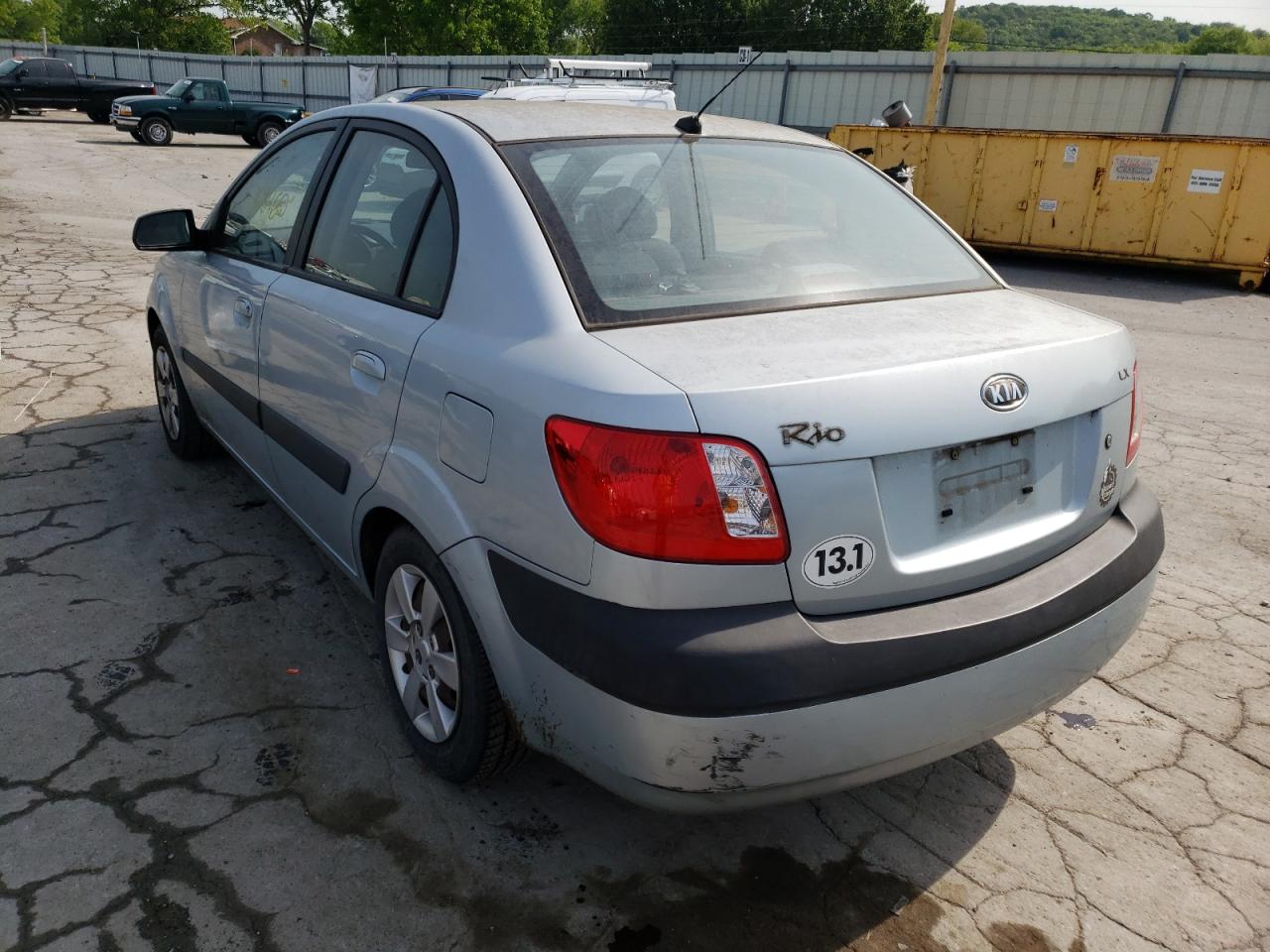 Photo 3 from auction – 2007 KIA RIO BASE with VIN KNADE123076211669