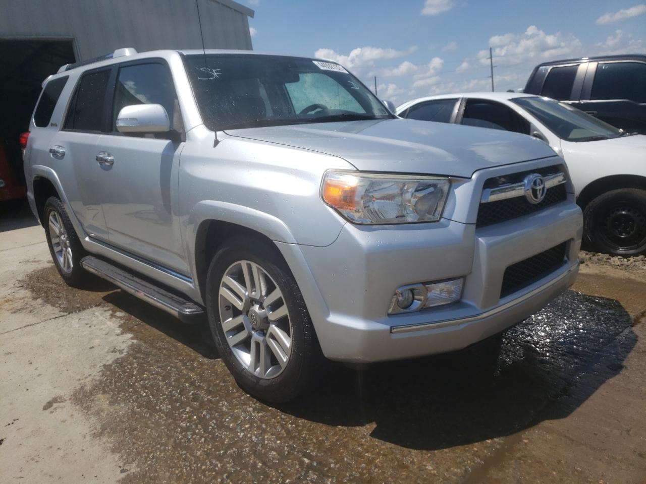 TOYOTA 4RUNNER SR 2012 with VIN JTEZU5JR4C5033544 - Photo from auction