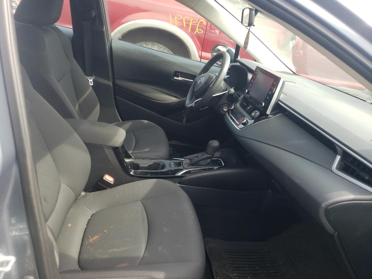 Photo 5 from auction – 2021 TOYOTA COROLLA LE with VIN 5YFEPMAE7MP175859