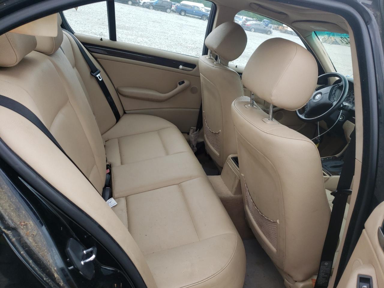 Photo 6 from auction – 2005 BMW 325 I with VIN WBAEV33475KW17363