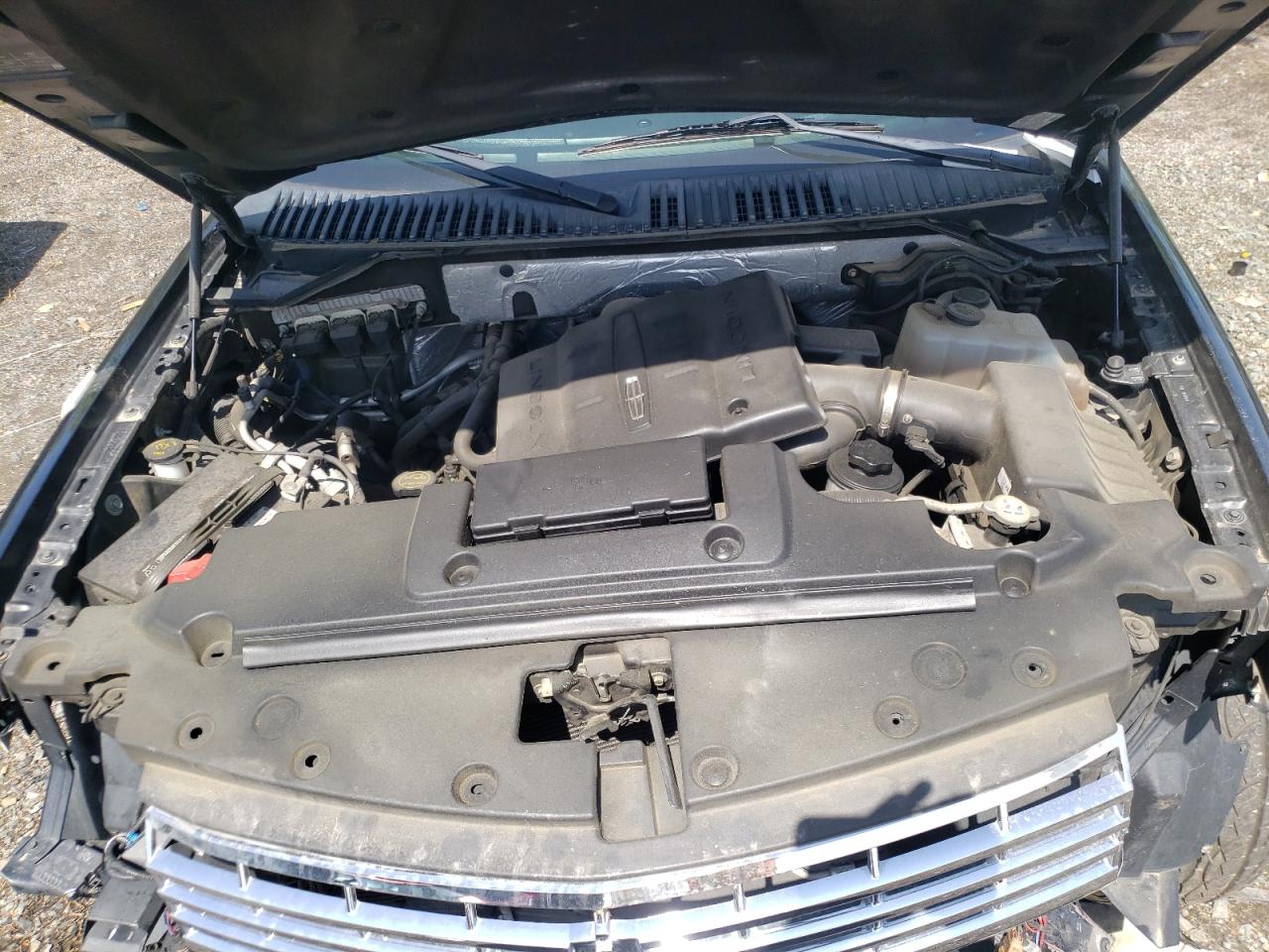 Photo 7 from auction – 2014 LINCOLN NAVIGATOR with VIN 5LMJJ2J51EEL02097
