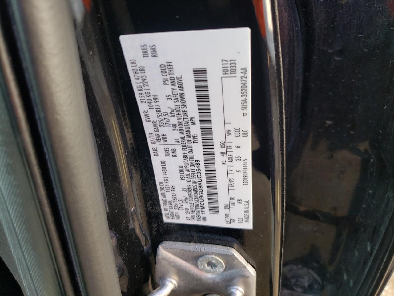 Photo 10 from auction – 2019 FORD ESCAPE SE with VIN 1FMCU9GD9KUC36488