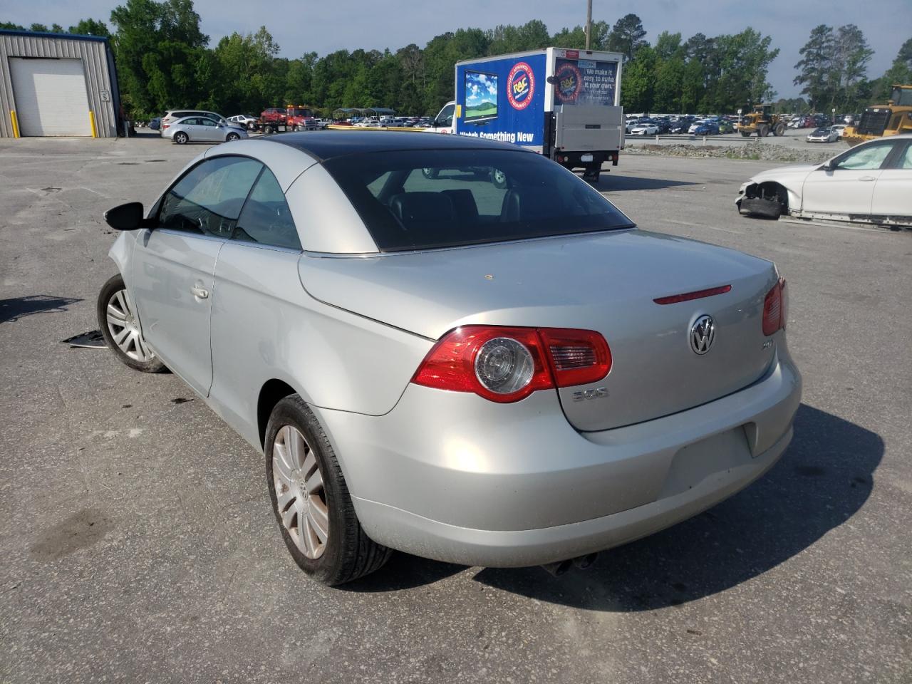 Photo 3 from auction – 2009 VOLKSWAGEN EOS TURBO with VIN WVWBA71F69V018021