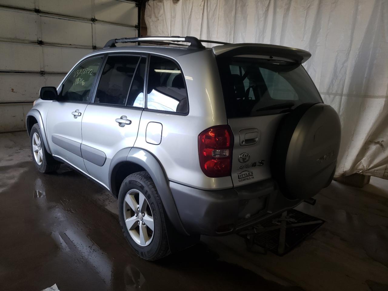 Photo 3 from auction – 2004 TOYOTA RAV4 with VIN JTEHD20V546006602