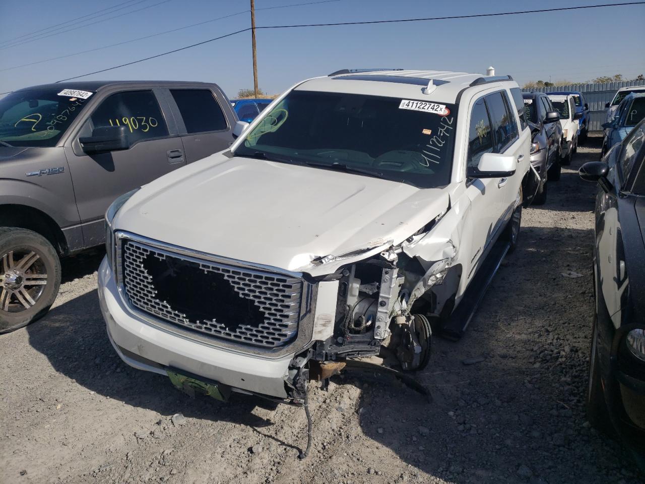 Photo 2 from auction – 2016 GMC YUKON DENA with VIN 1GKS1CKJ1GR181813