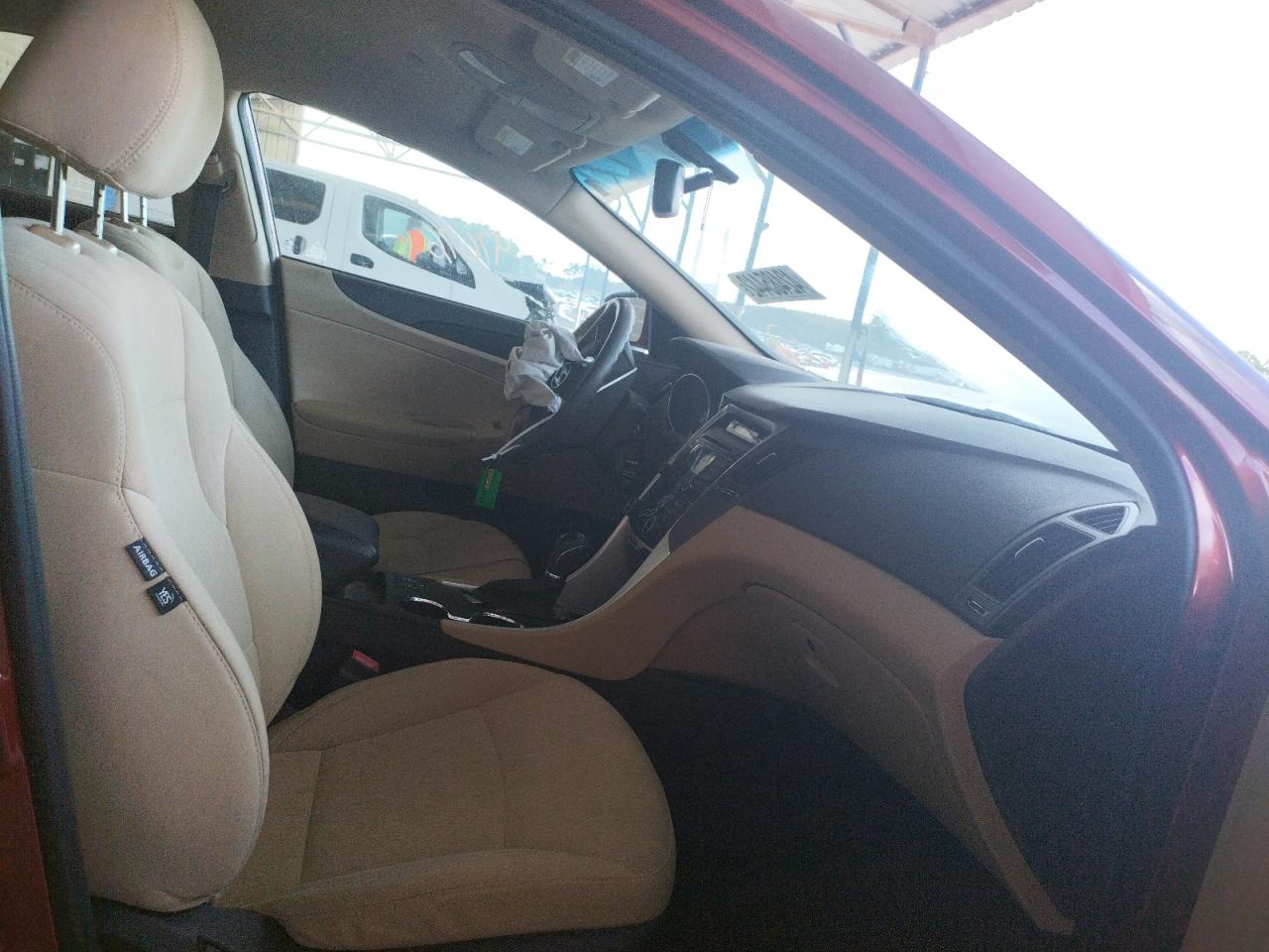 Photo 5 from auction – 2013 HYUNDAI SONATA GLS with VIN 5NPEB4AC8DH715519