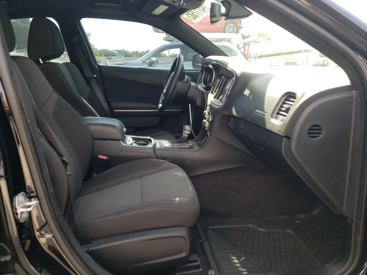 Photo 5 from auction – 2018 DODGE CHARGER R/ with VIN 2C3CDXCT0JH175477