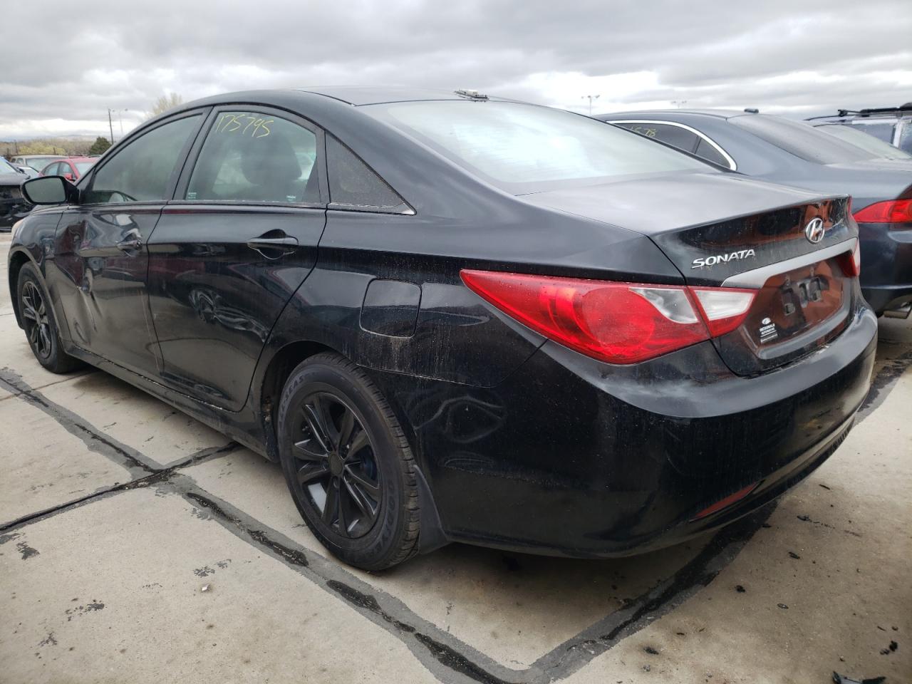 Photo 3 from auction – 2013 HYUNDAI SONATA GLS with VIN 5NPEB4AC2DH672571