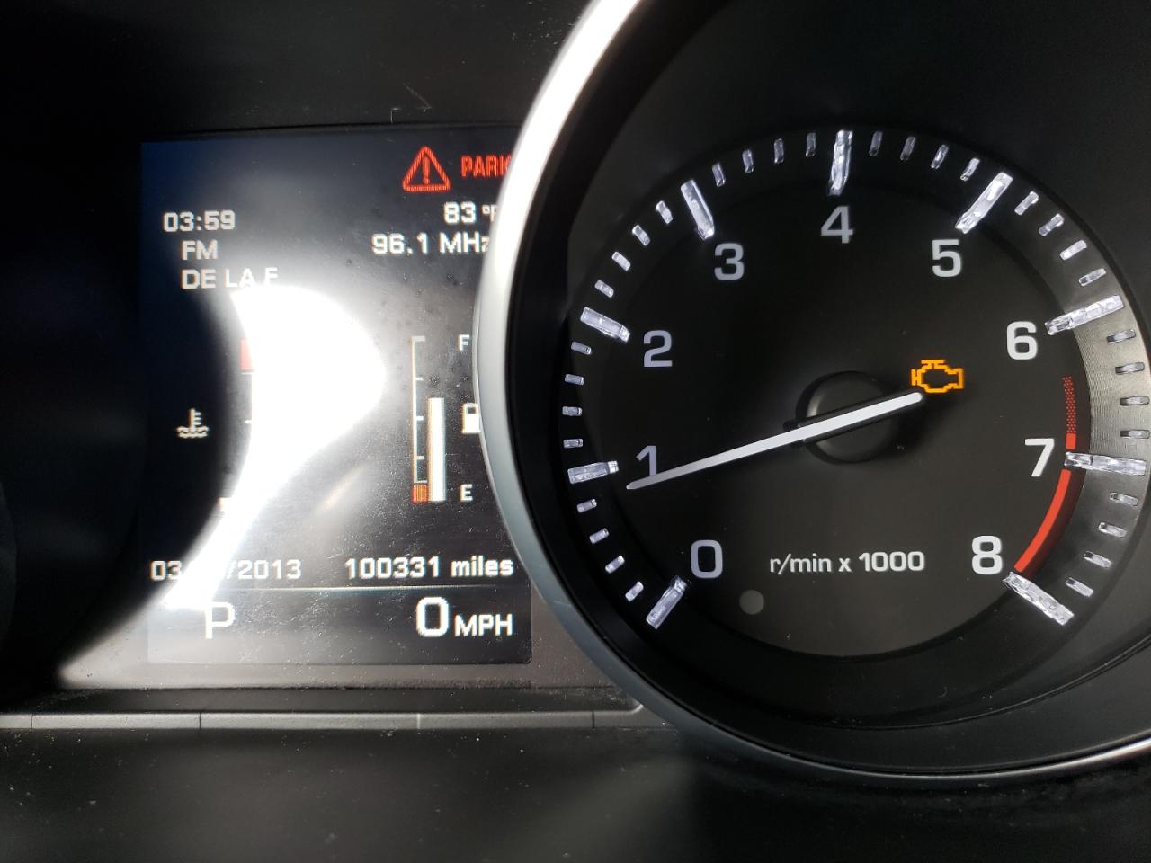 Photo 8 from auction – 2016 LAND ROVER DISCOVERY with VIN SALCP2BG0GH579672