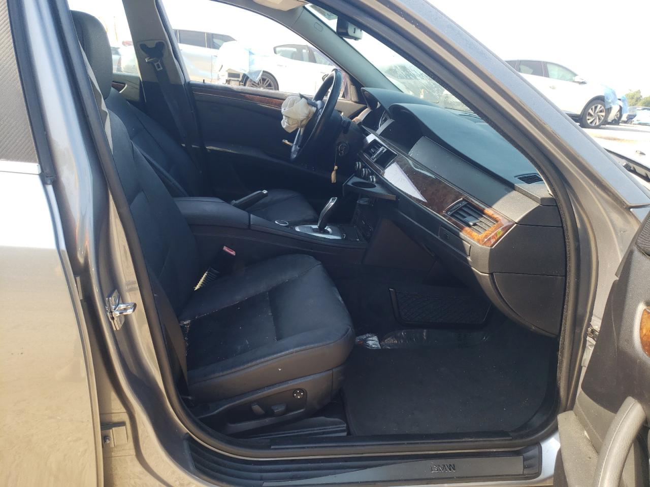 Photo 5 from auction – 2008 BMW 528 I with VIN WBANU53548CT06107