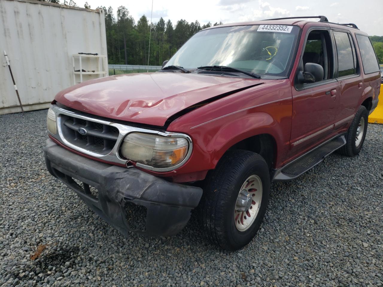 Фото 2 с аукциона – 2000 FORD EXPLORER X с VIN 1FMZU73EXYZA08301