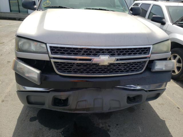Photo 10 from auction – 2005 CHEVROLET SILVERADO with VIN 1GCHK29U65E243885