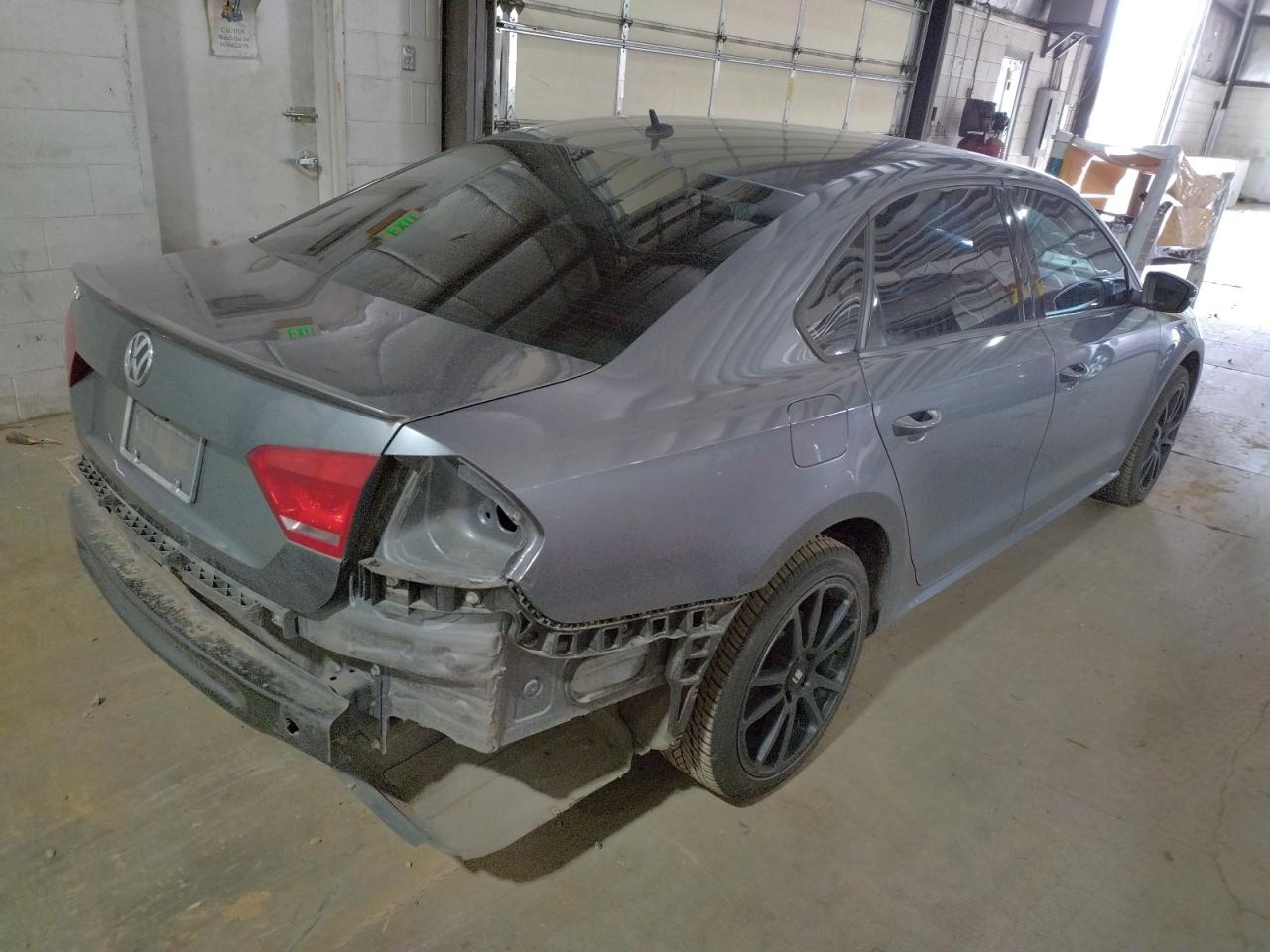 Photo 4 from auction – 2013 VOLKSWAGEN PASSAT S with VIN 1VWAP7A30DC077602