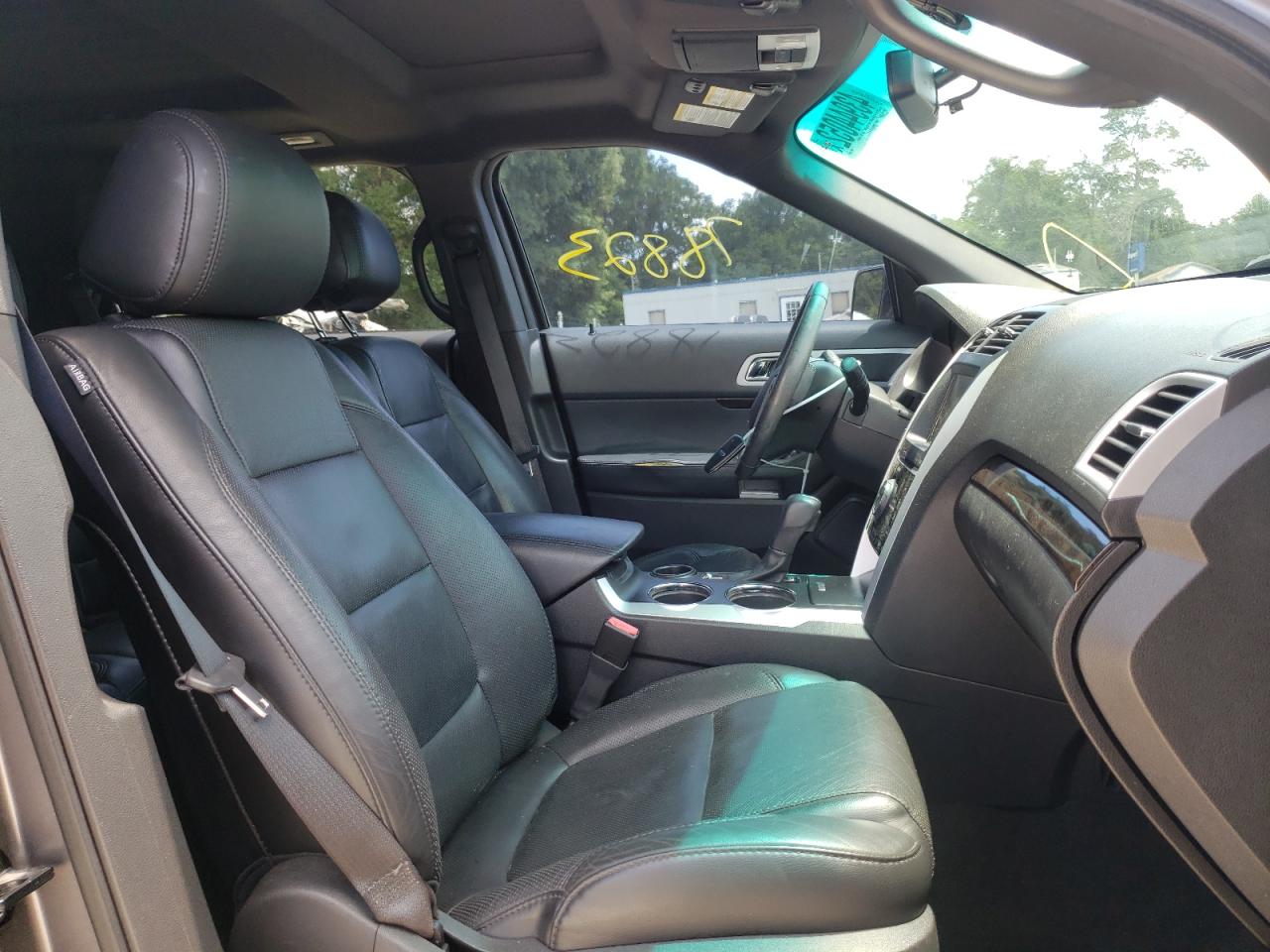 Photo 5 from auction – 2012 FORD EXPLORER L with VIN 1FMHK7F8XCGA99162
