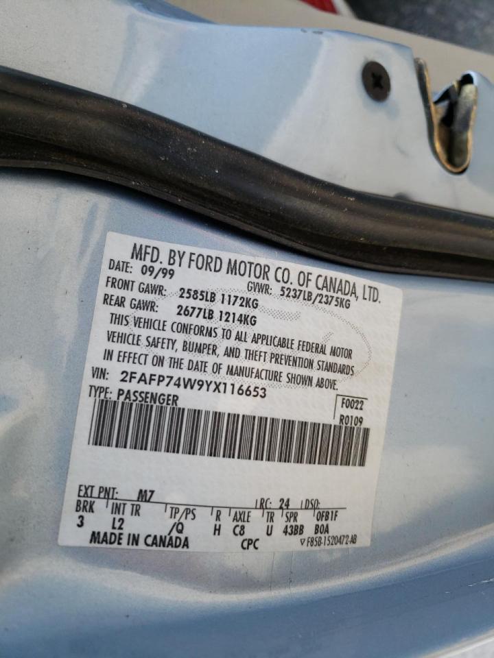 Photo 10 from auction – 2000 FORD CROWN VICT with VIN 2FAFP74W9YX116653