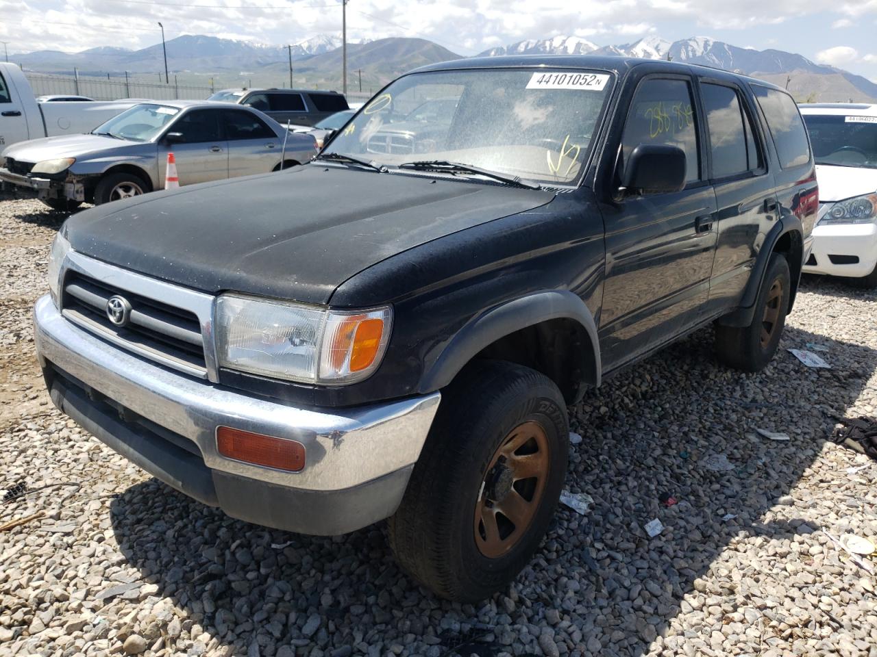 Photo 2 from auction – 1996 TOYOTA 4RUNNER SR with VIN JT3GN86R6T0015681