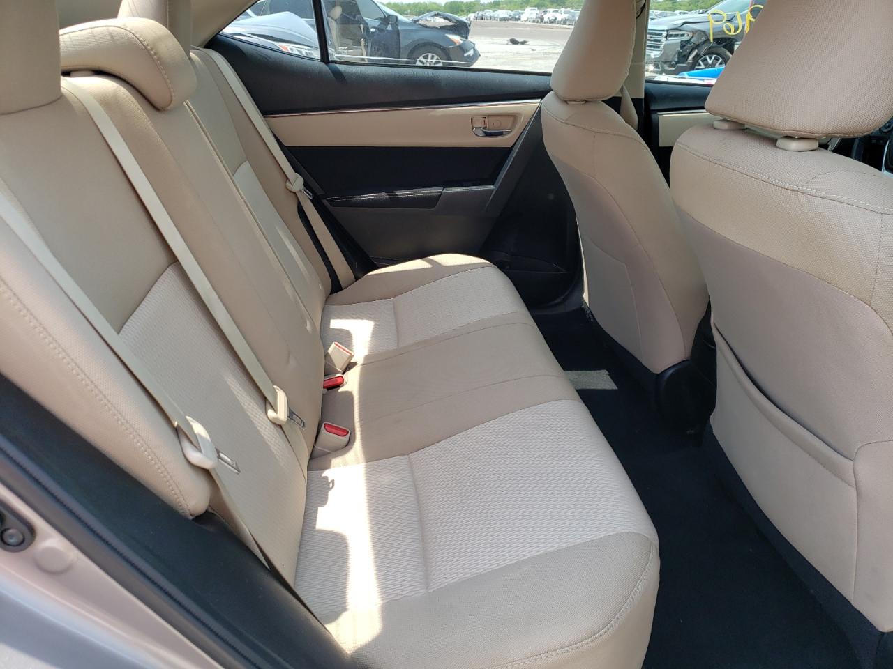 Photo 6 from auction – 2014 TOYOTA COROLLA L with VIN 5YFBURHE4EP112427