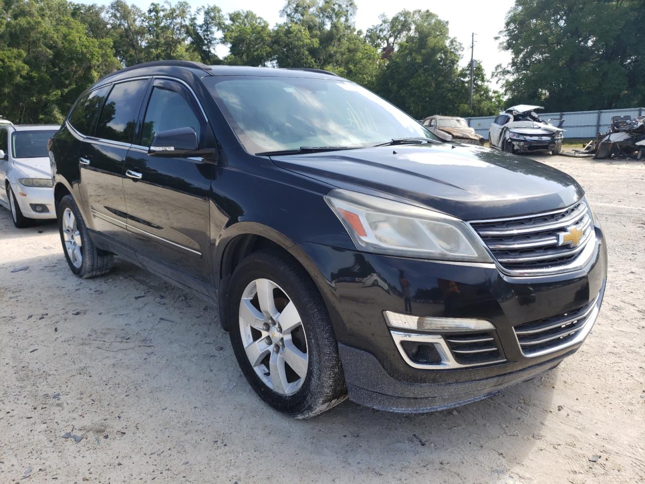CHEVROLET TRAVERSE L 2014 with VIN 1GNKRJKD8EJ146482 - Photo from auction