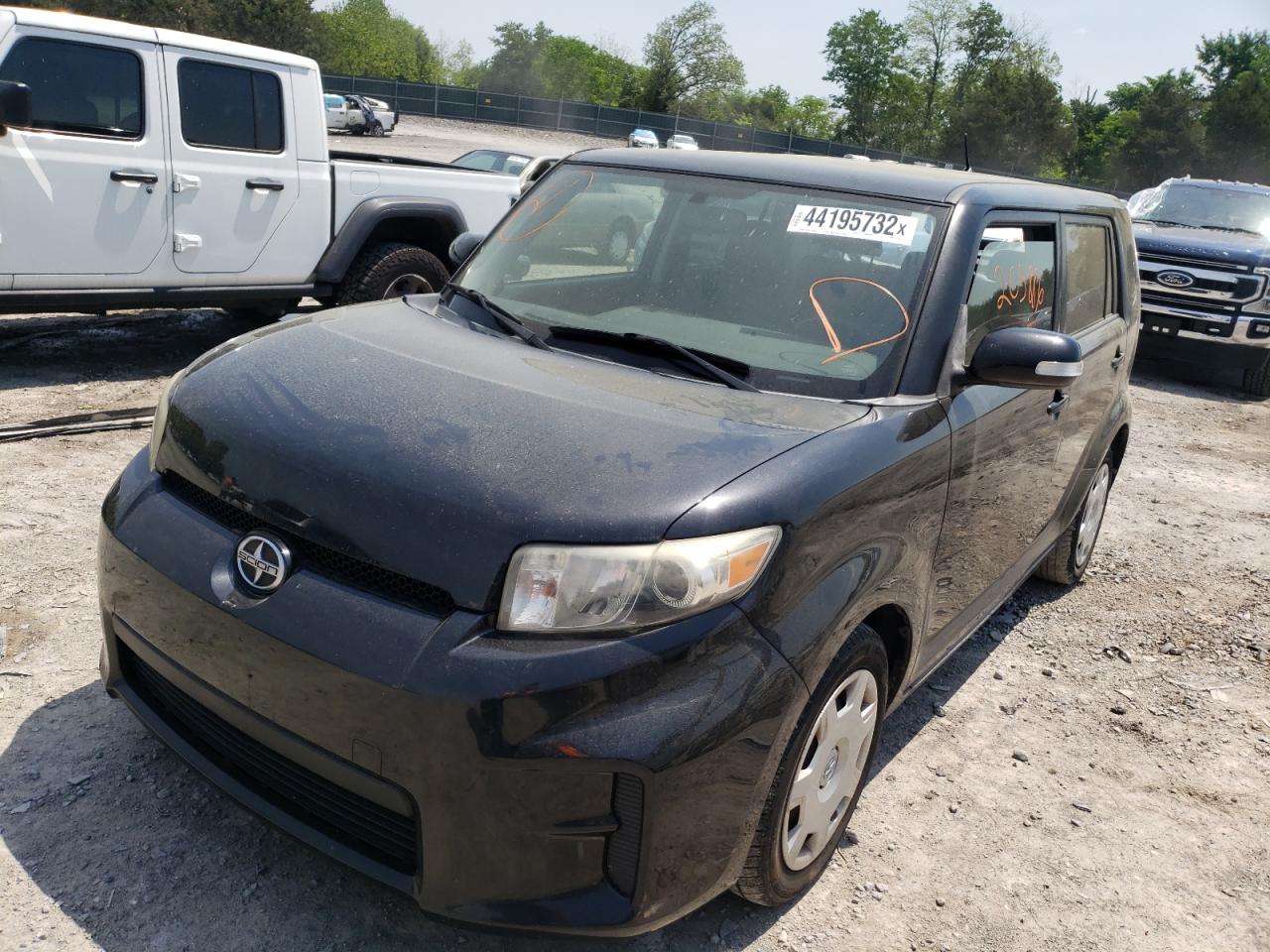 Photo 2 from auction – 2011 TOYOTA SCION XB with VIN JTLZE4FE2B1122704