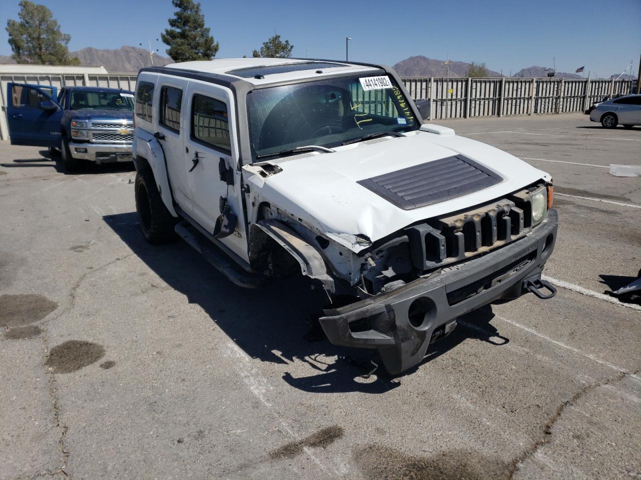 Photo 1 from auction – 2007 HUMMER H3 with VIN 5GTDN13E278103215