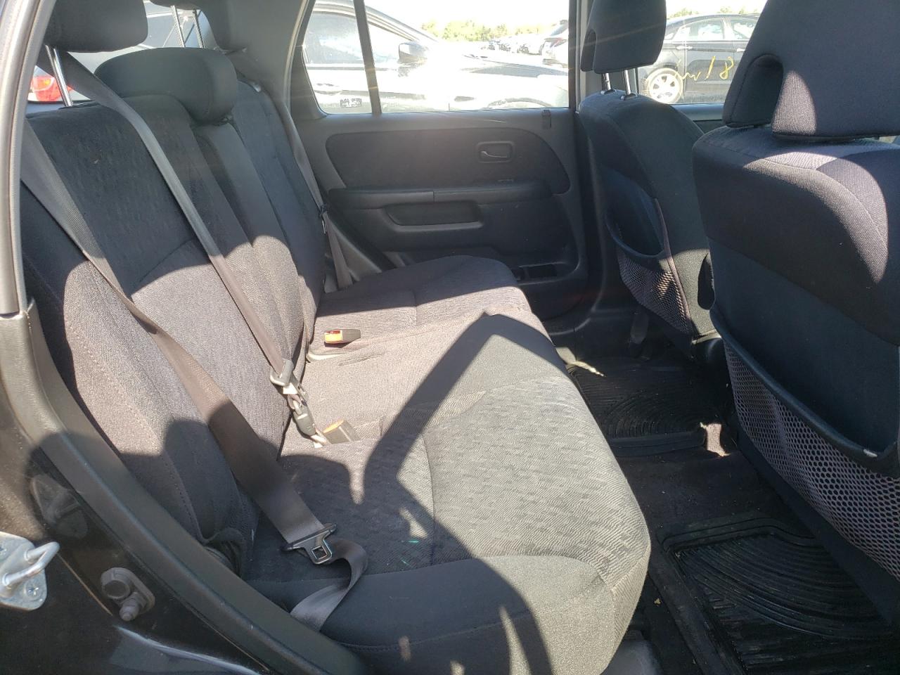 Photo 6 from auction – 2006 HONDA CR-V LX with VIN JHLRD78556C024583