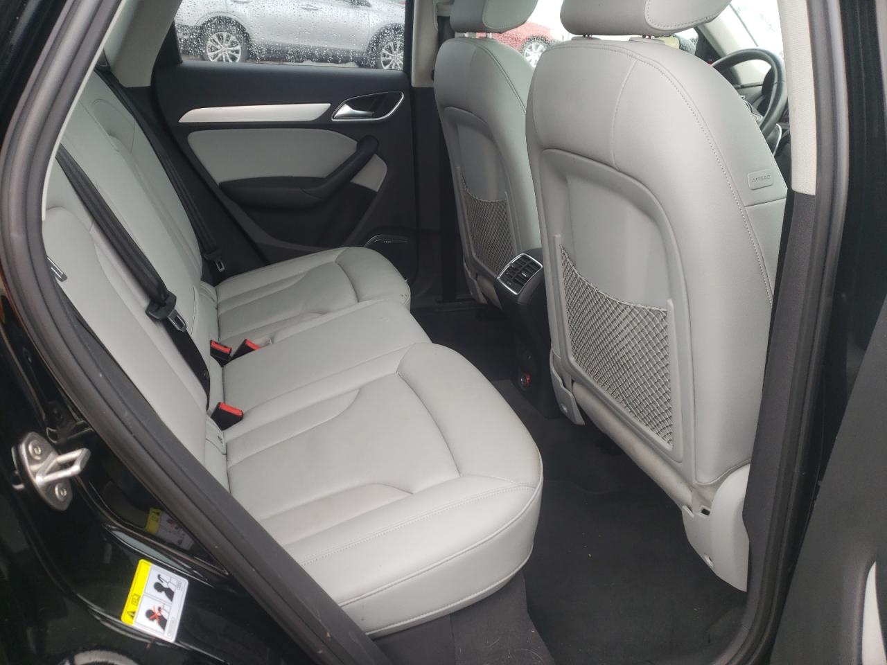 Photo 6 from auction – 2015 AUDI Q3 PRESTIG with VIN WA1GFCFS3FR011872