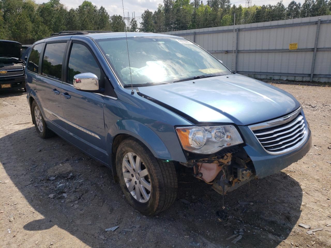 Photo 1 from auction – 2012 CHRYSLER TOWN & COU with VIN 2C4RC1CG3CR133357