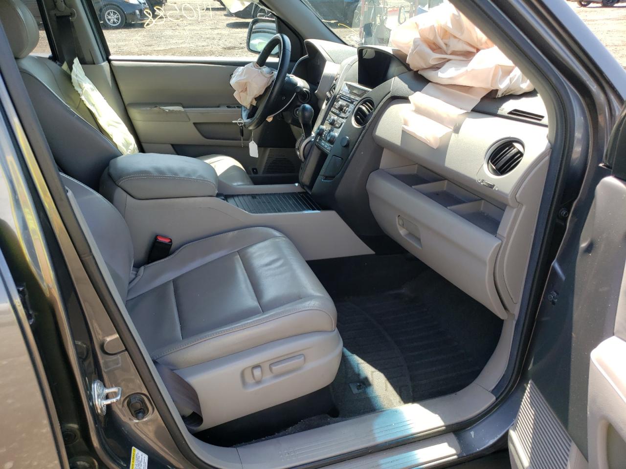 Photo 5 from auction – 2013 HONDA PILOT EXL with VIN 5FNYF3H55DB001672