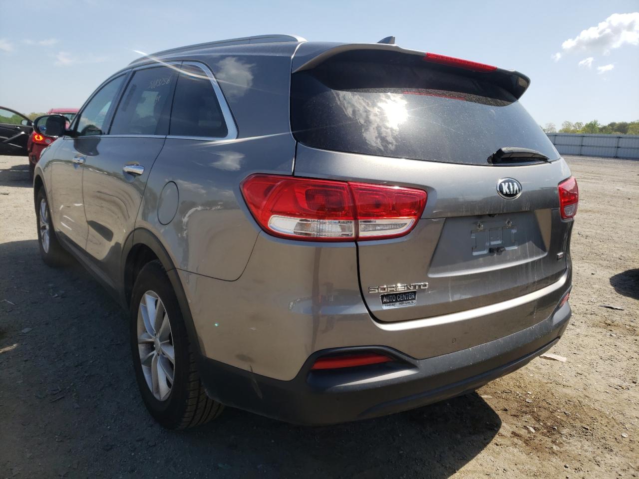 Photo 3 from auction – 2016 KIA SORENTO LX with VIN 5XYPGDA36GG059391