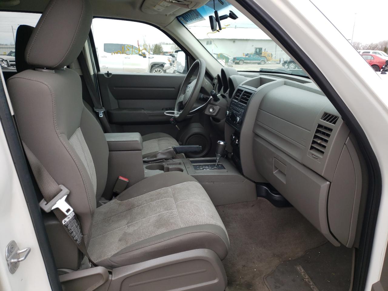Photo 5 from auction – 2008 DODGE NITRO SXT with VIN 1D8GT28K48W164451
