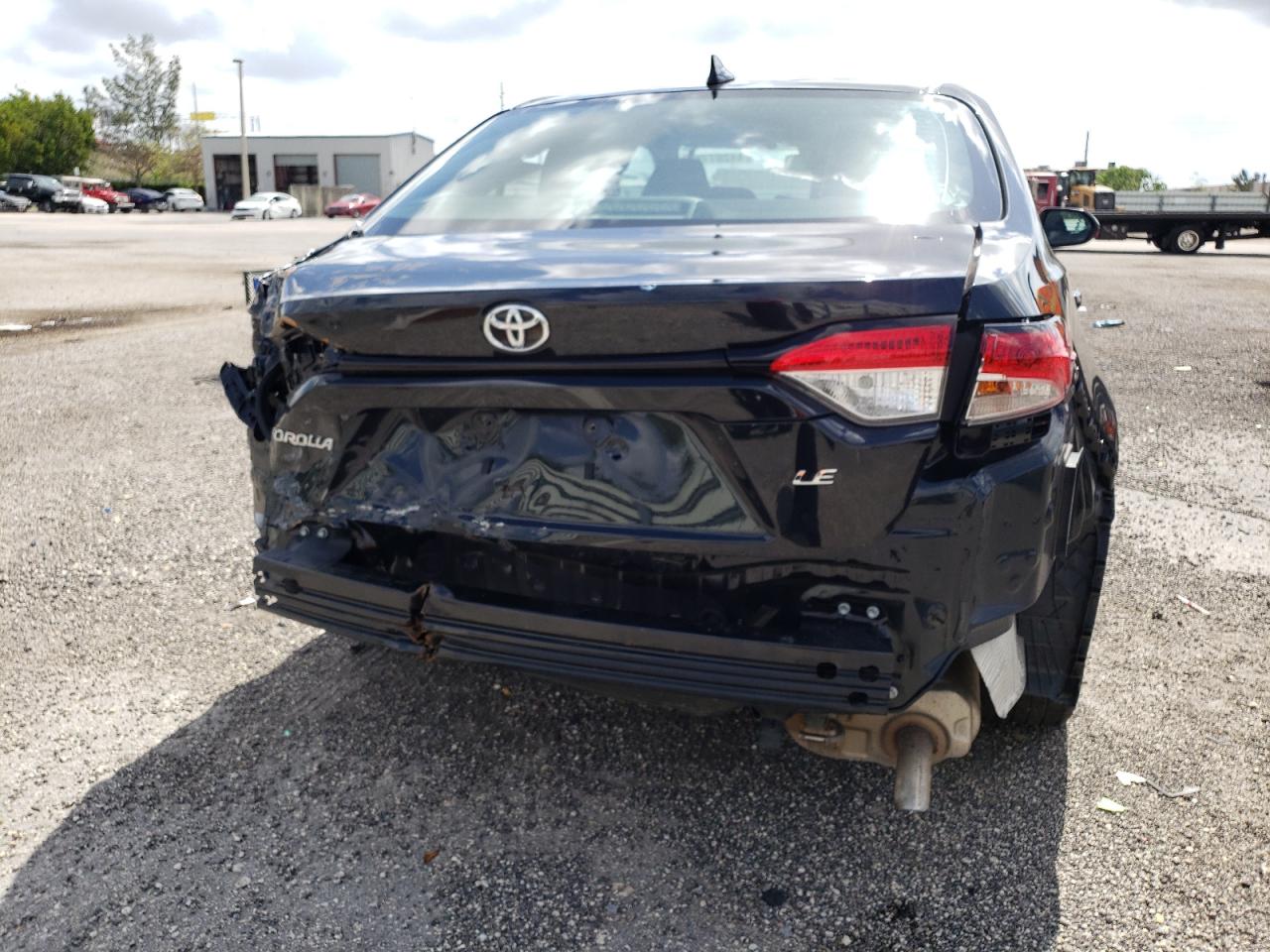 Photo 9 from auction – 2021 TOYOTA COROLLA LE with VIN 5YFEPMAE4MP204864