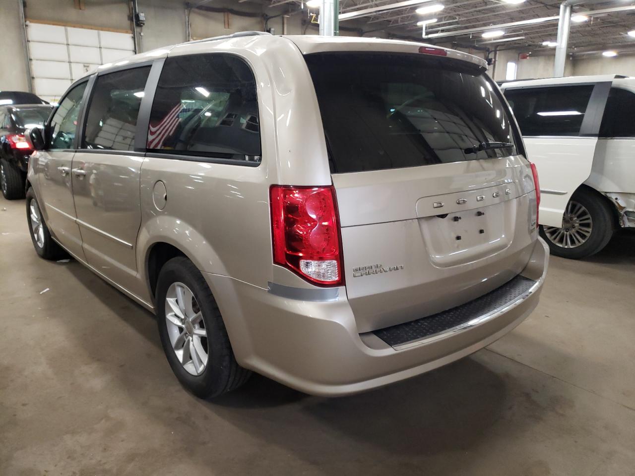Photo 3 from auction – 2014 DODGE GRAND CARA with VIN 2C4RDGCG2ER264363