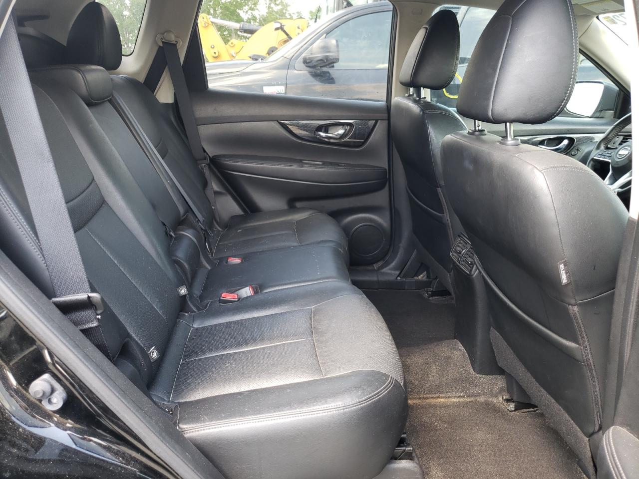 Photo 6 from auction – 2017 NISSAN ROGUE S with VIN JN8AT2MT7HW395030