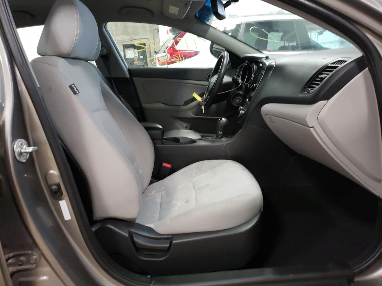 Photo 5 from auction – 2013 KIA OPTIMA LX with VIN 5XXGM4A77DG201517