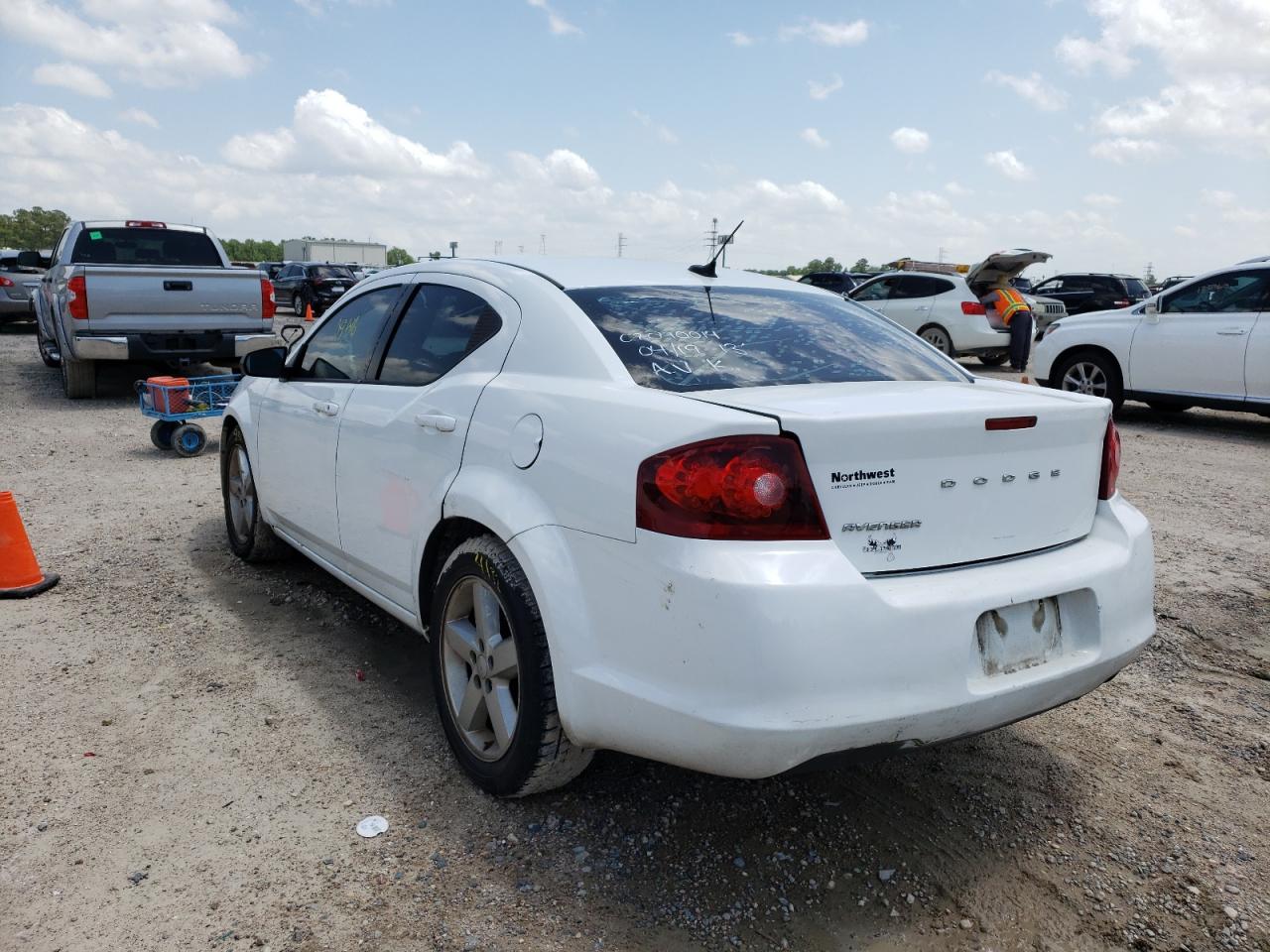 Photo 3 from auction – 2013 DODGE AVENGER SE with VIN 1C3CDZAB4DN652199