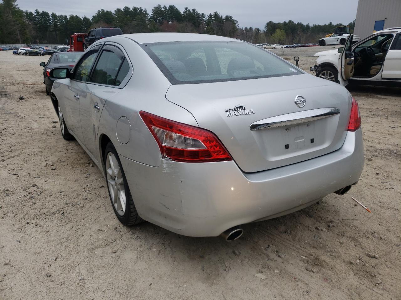 Photo 3 from auction – 2011 NISSAN MAXIMA S with VIN 1N4AA5AP5BC806112