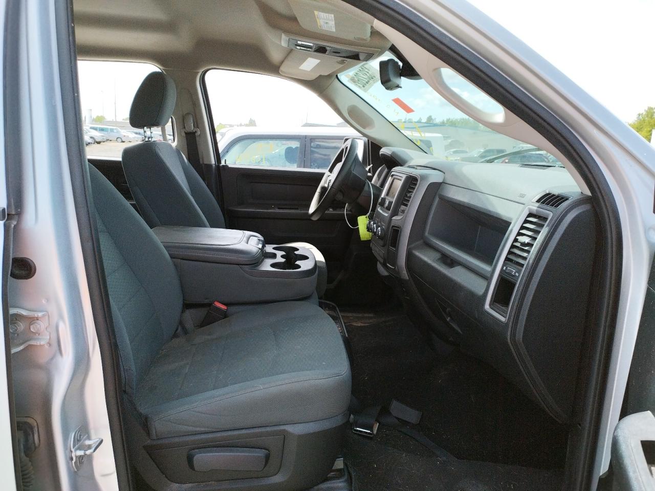 Photo 5 from auction – 2014 RAM 1500 ST with VIN 1C6RR6KT2ES413175