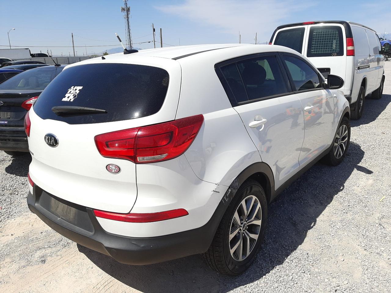 Photo 4 from auction – 2016 KIA SPORTAGE L with VIN KNDPBCAC8G7825241