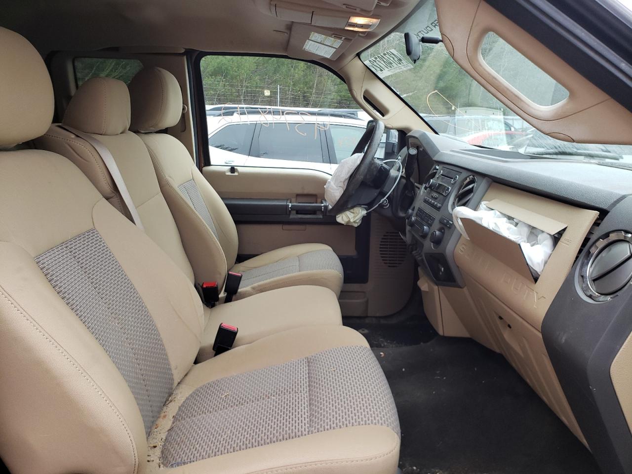 Photo 5 from auction – 2011 FORD F250 SUPER with VIN 1FT7X2BT3BEB78441
