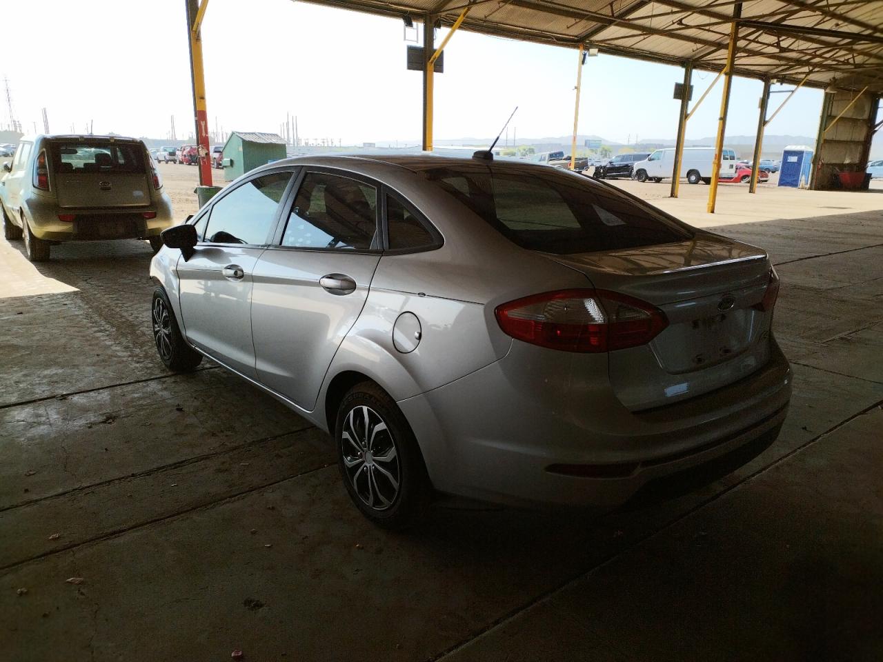 Photo 3 from auction – 2014 FORD FIESTA S with VIN 3FADP4AJ4EM212387