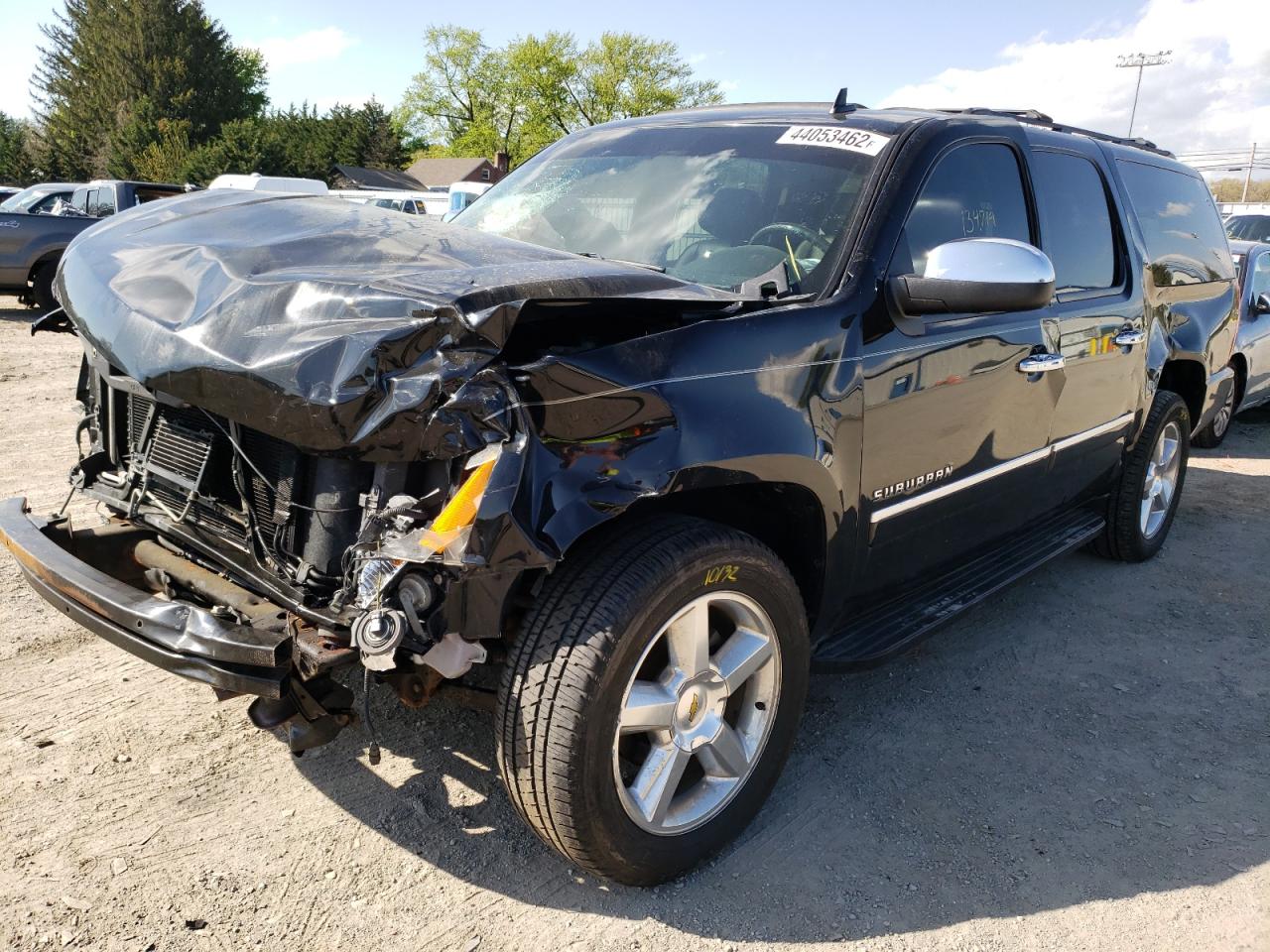 Photo 2 from auction – 2011 CHEVROLET SUBURBAN C with VIN 1GNSCKE06BR207129