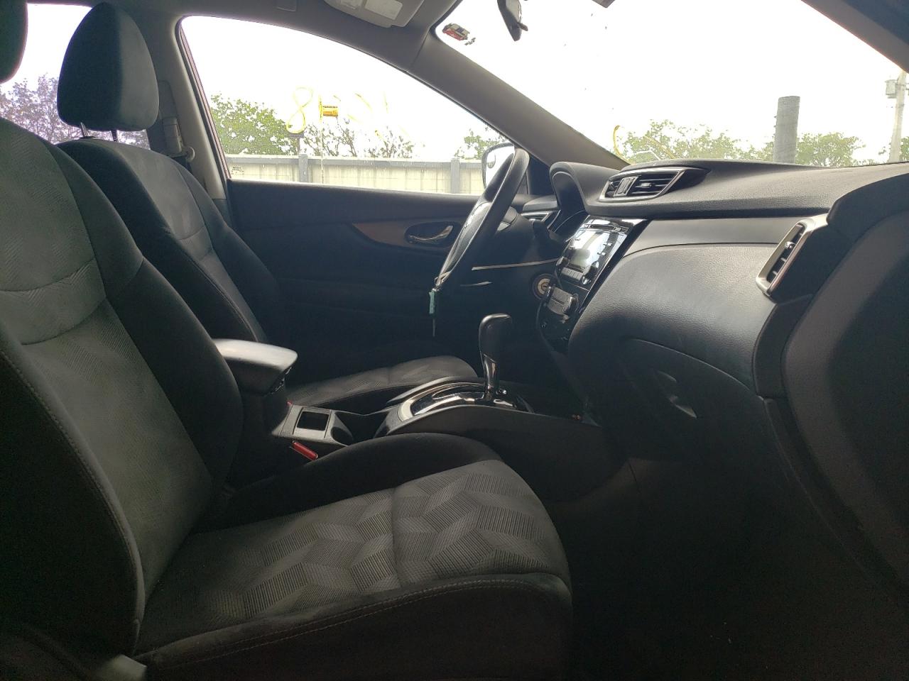 Photo 5 from auction – 2015 NISSAN ROGUE S with VIN 5N1AT2MTXFC774190
