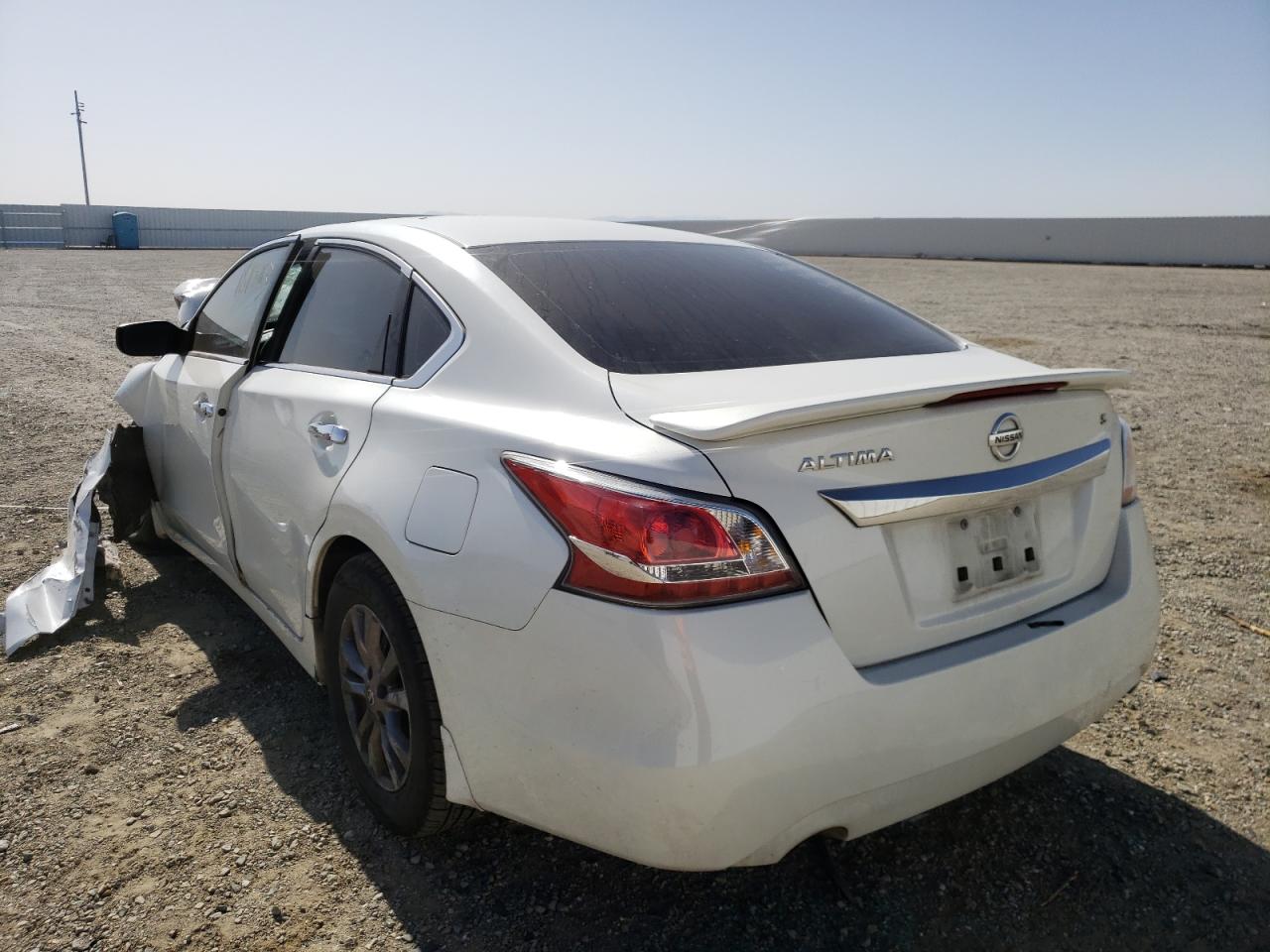 Photo 13 from auction – 2015 NISSAN ALTIMA 2.5 with VIN 1N4AL3AP3FN346103