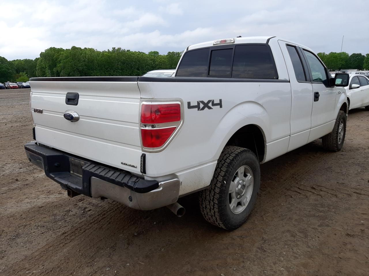 Photo 4 from auction – 2012 FORD F150 SUPER with VIN 1FTFX1EF7CFB36538