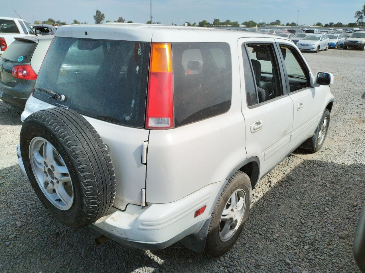 Photo 4 from auction – 2000 HONDA CR-V SE with VIN JHLRD1873YS002251