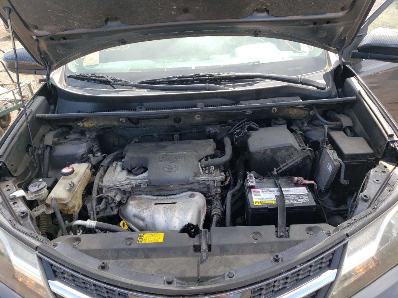 Photo 7 from auction – 2015 TOYOTA RAV4 LE with VIN JTMBFREV4FJ026345